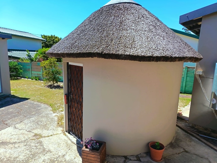 3 Bedroom Property for Sale in Albertinia Western Cape
